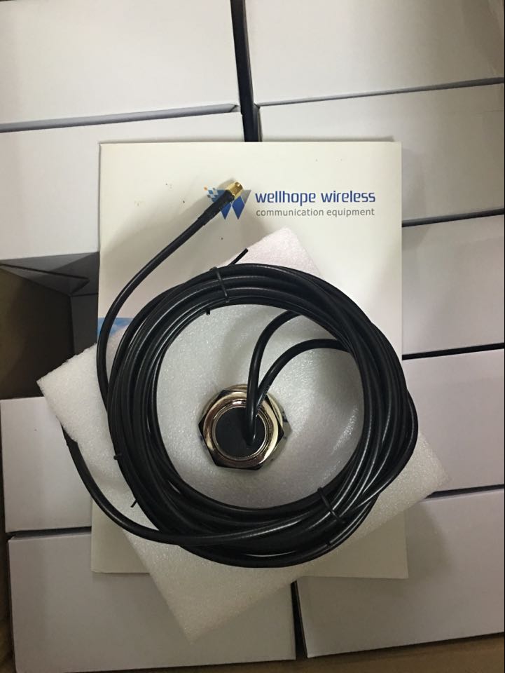 2017/3/30 wellhope drahtlose MIMO 4G Antenne WH-4G-D3X2 100 Stück versandfertig