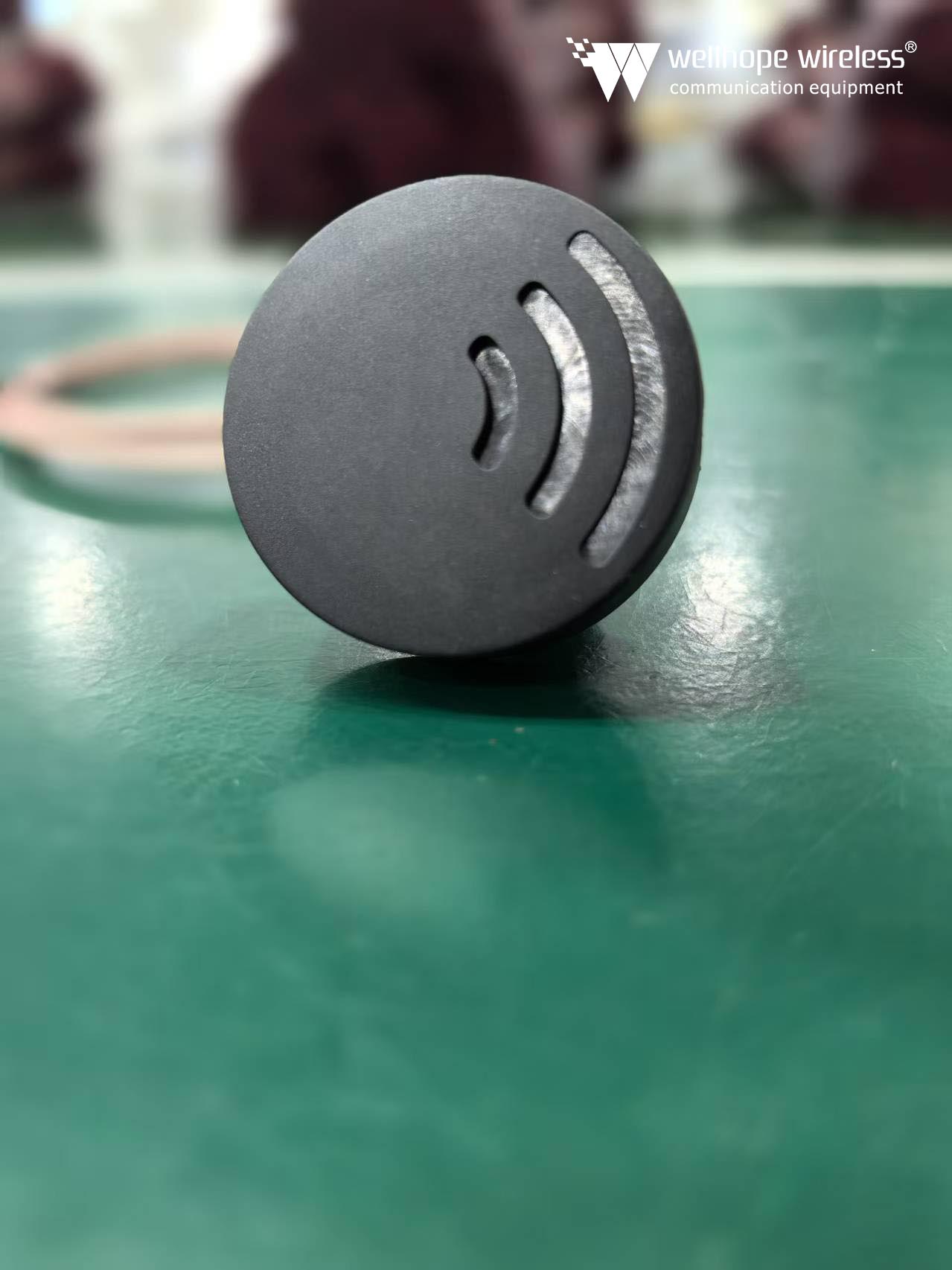 Manhole Cover IoT Antenna